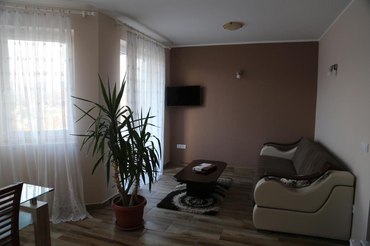 Fruskogorska Idila Apartmani Vrdnik Exterior photo